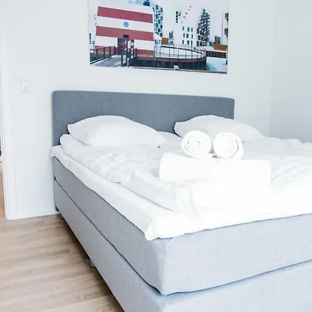 Cool 1-bed W. Private Terrace Appartement *